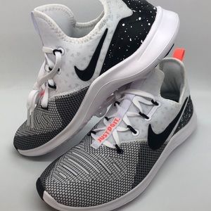 Women’s Nike Free TR8